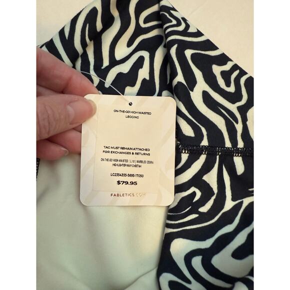 Fabletics NWT Leggings S | Animal Print High Rise Activewear Y2K Bold Statement - Picture 7 of 11